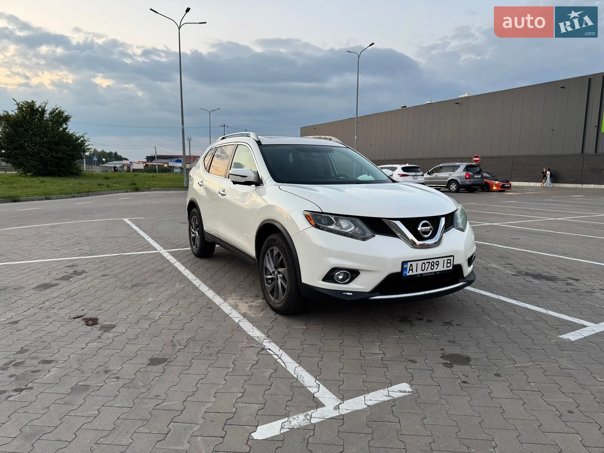 Nissan Rogue, 2016