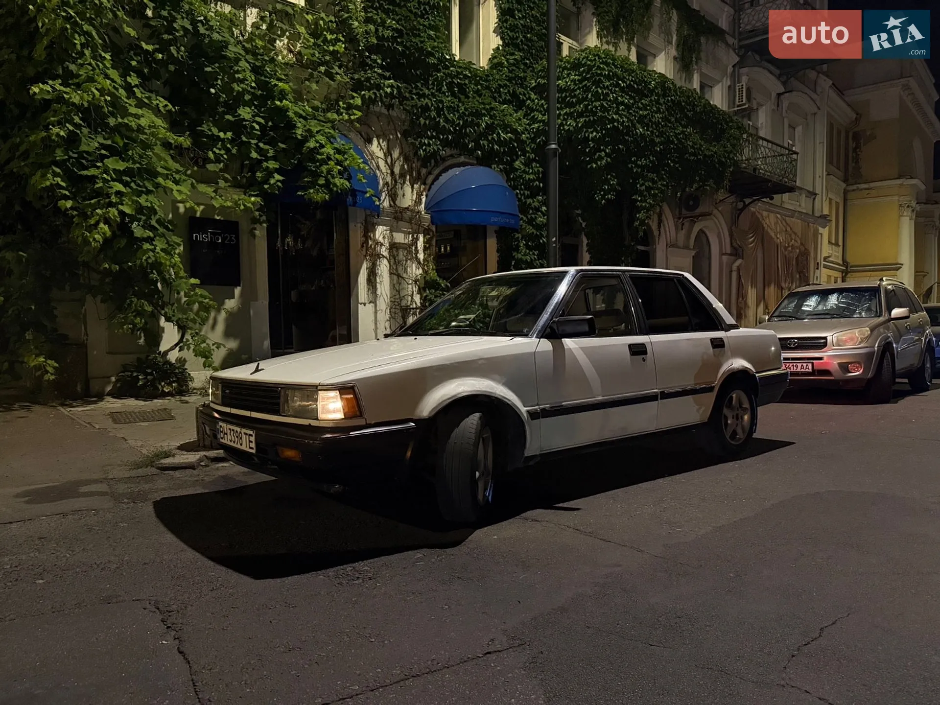 Nissan Stanza, 1984