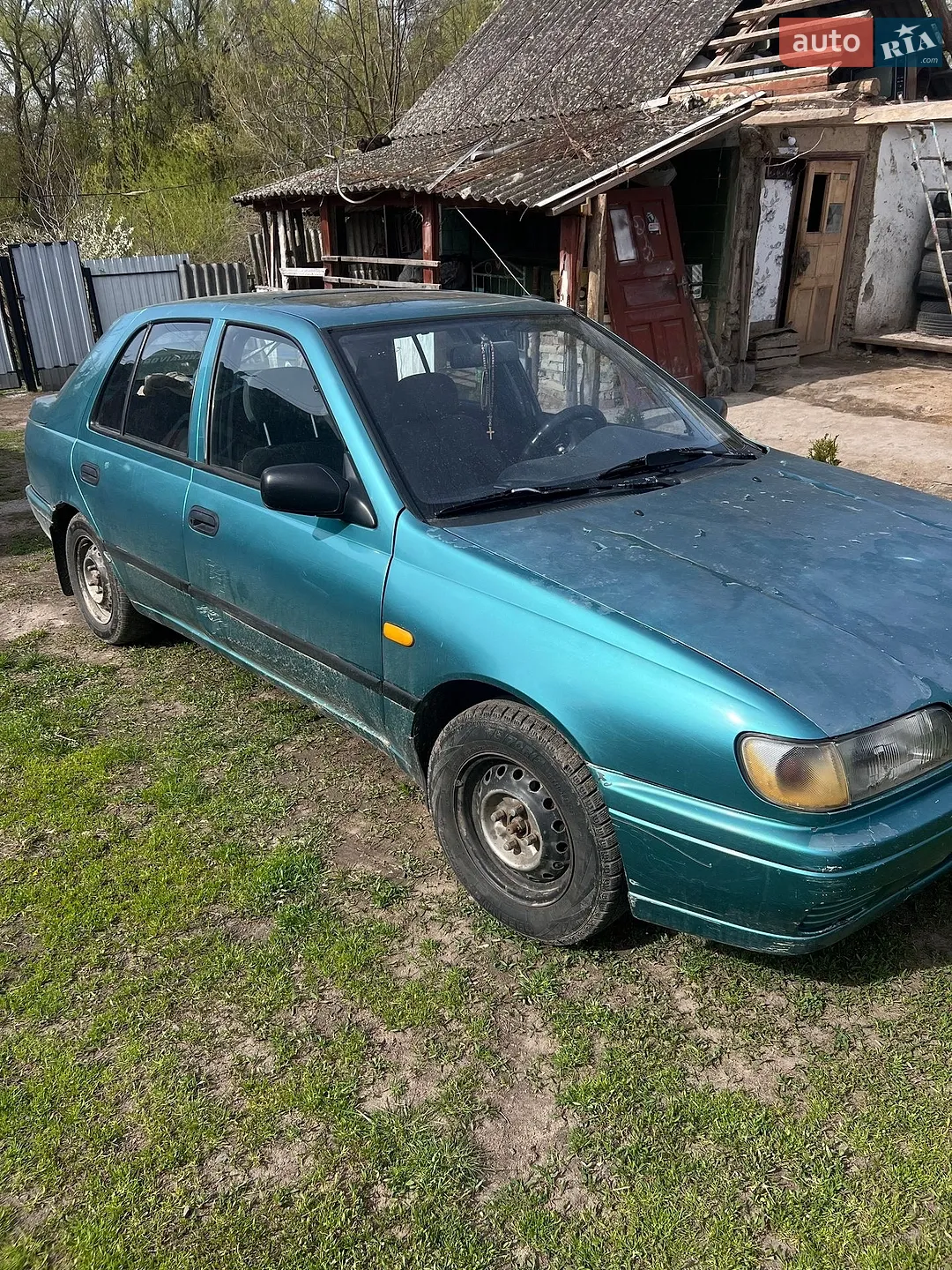 Nissan Sunny, 1995