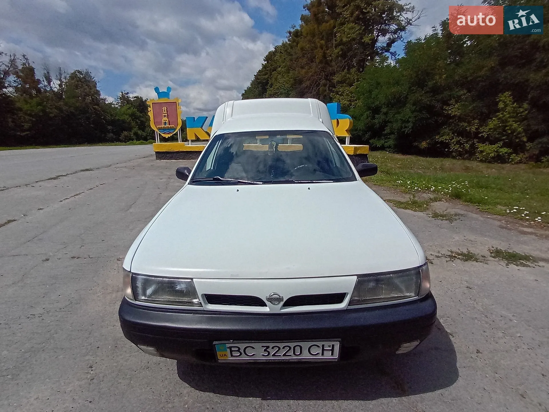Nissan Sunny, 1996