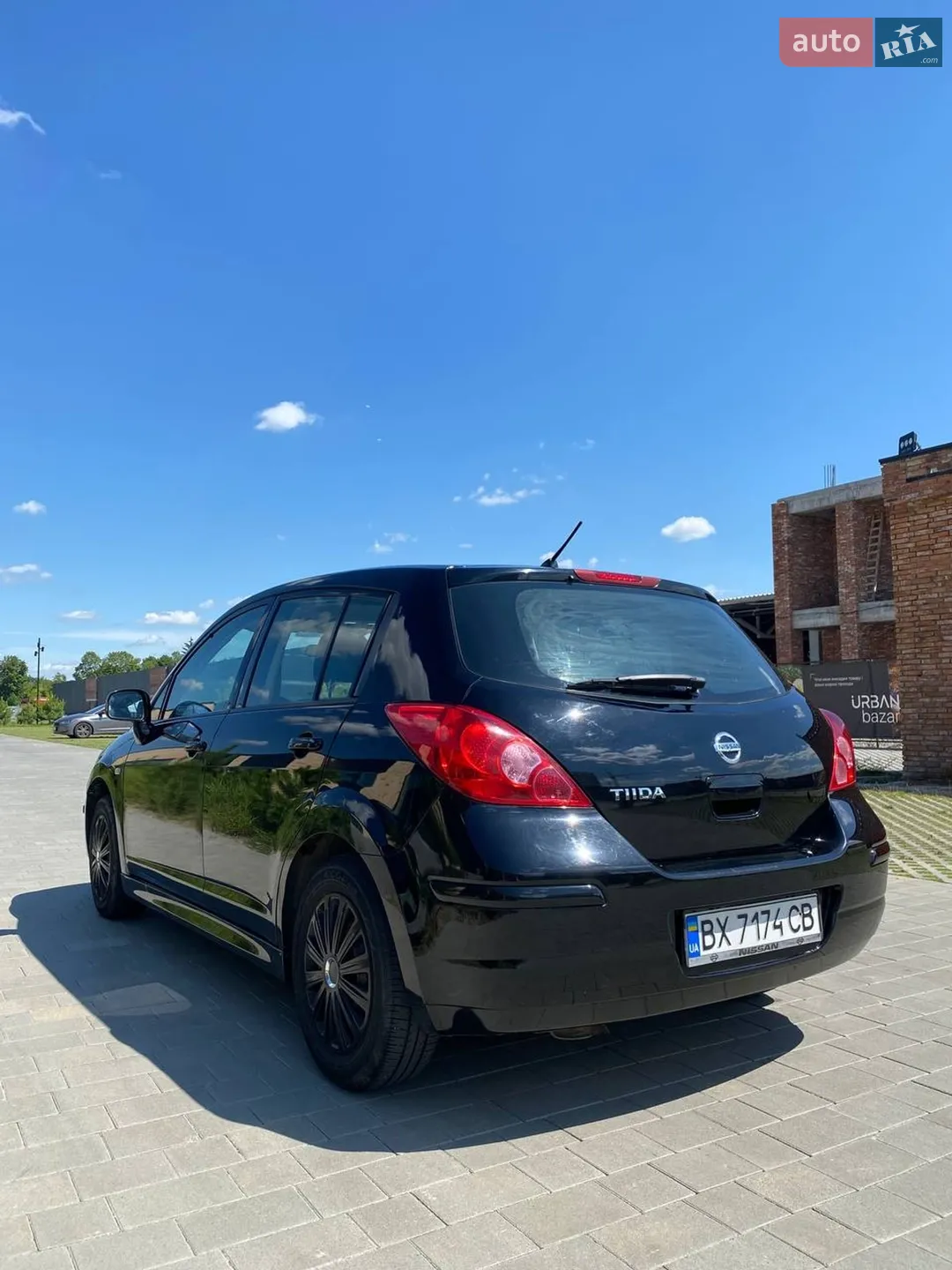 Nissan TIIDA, 2011