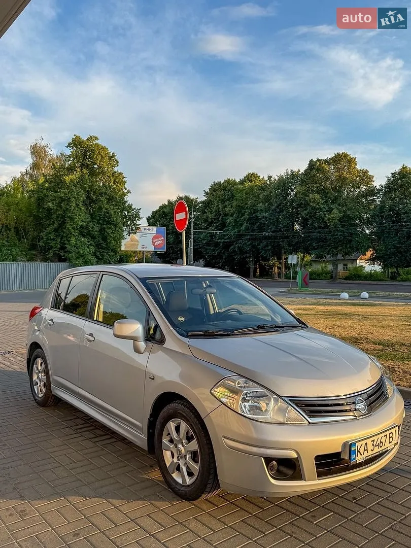 Nissan TIIDA, 2012