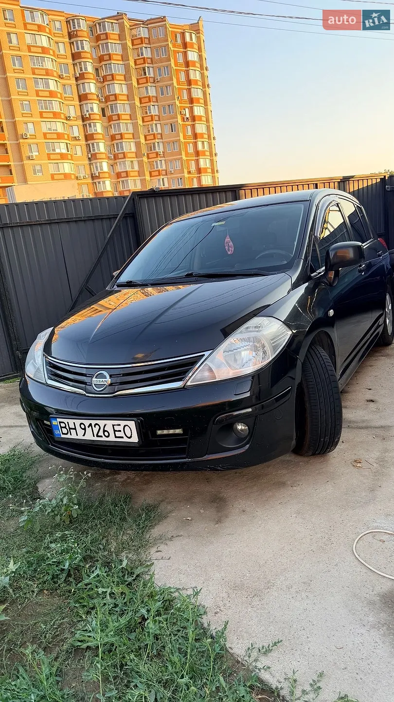 Nissan TIIDA, 2011