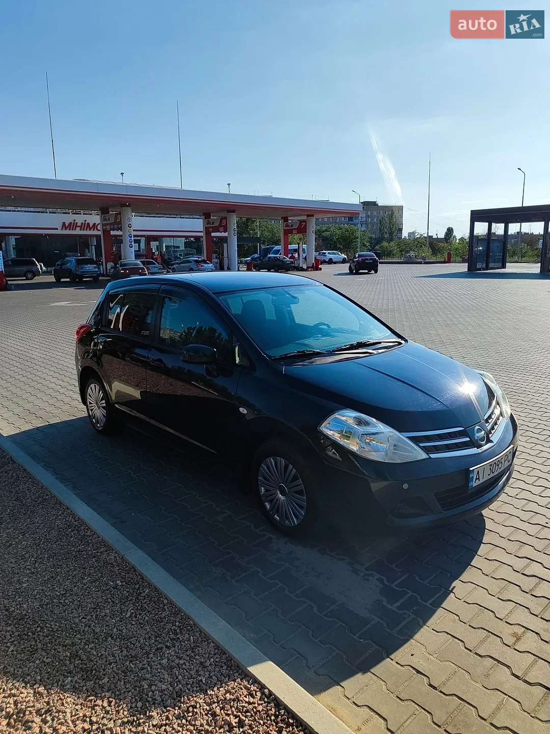 Nissan TIIDA, 2011