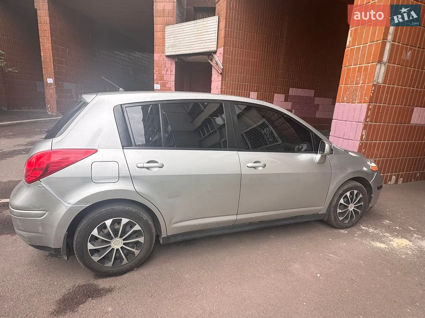 Nissan TIIDA, 2008