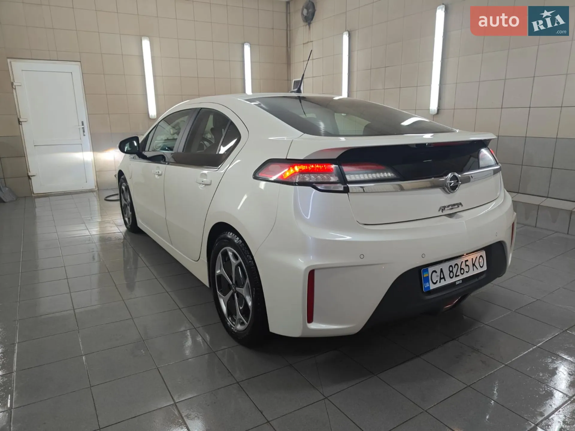 Opel Ampera, 2012