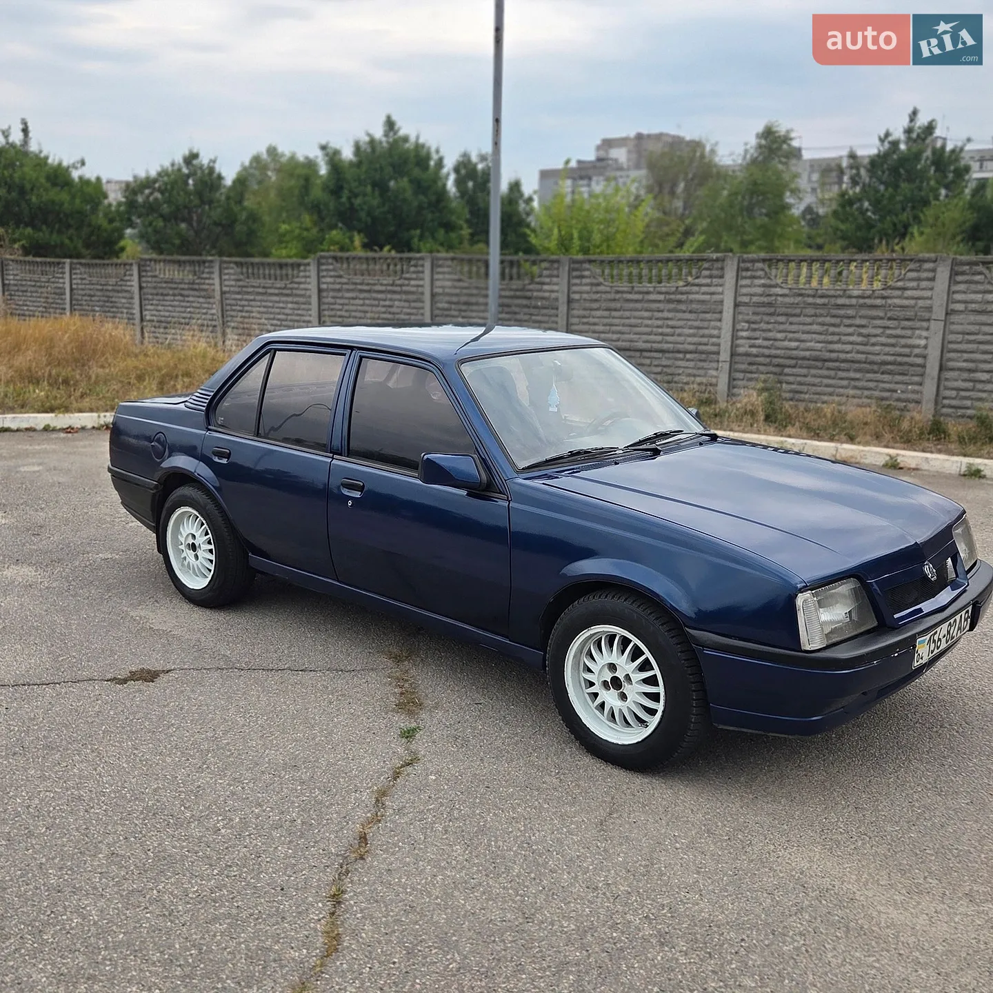 Opel Ascona, 1988