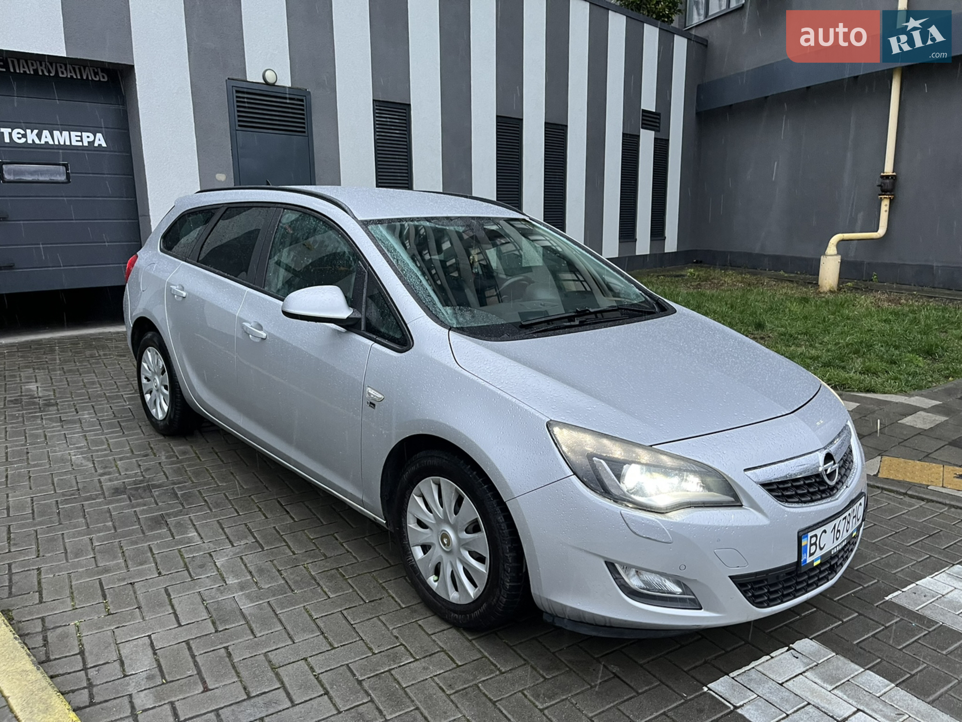 Opel Astra, 2012