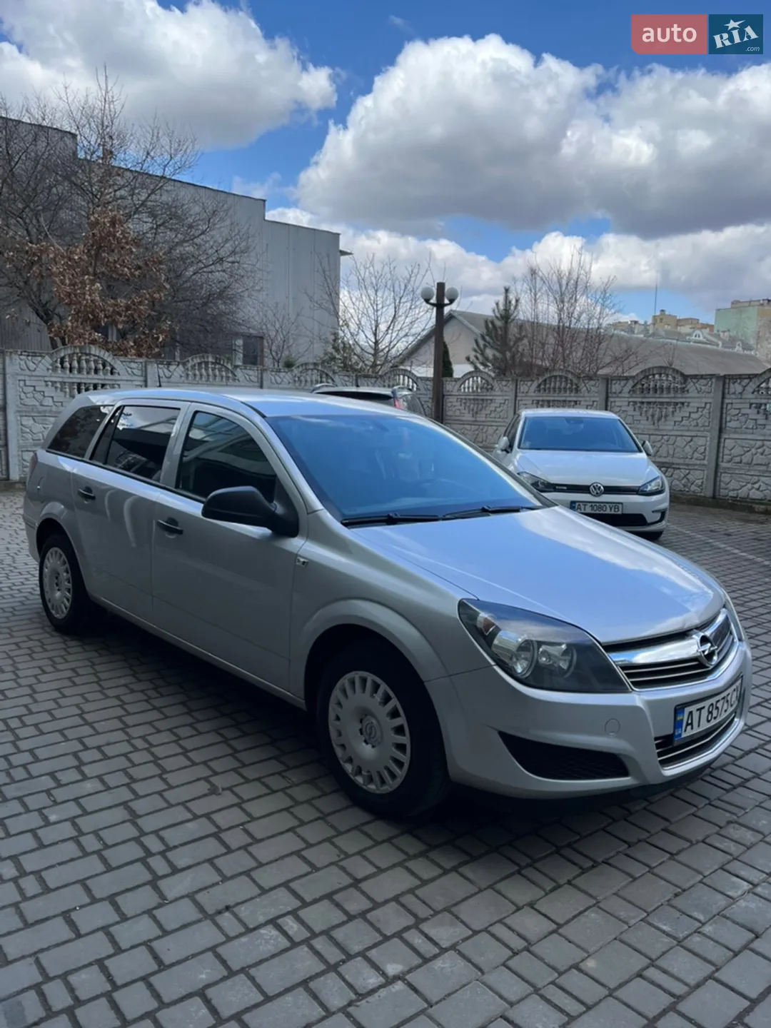 Opel Astra, 2011