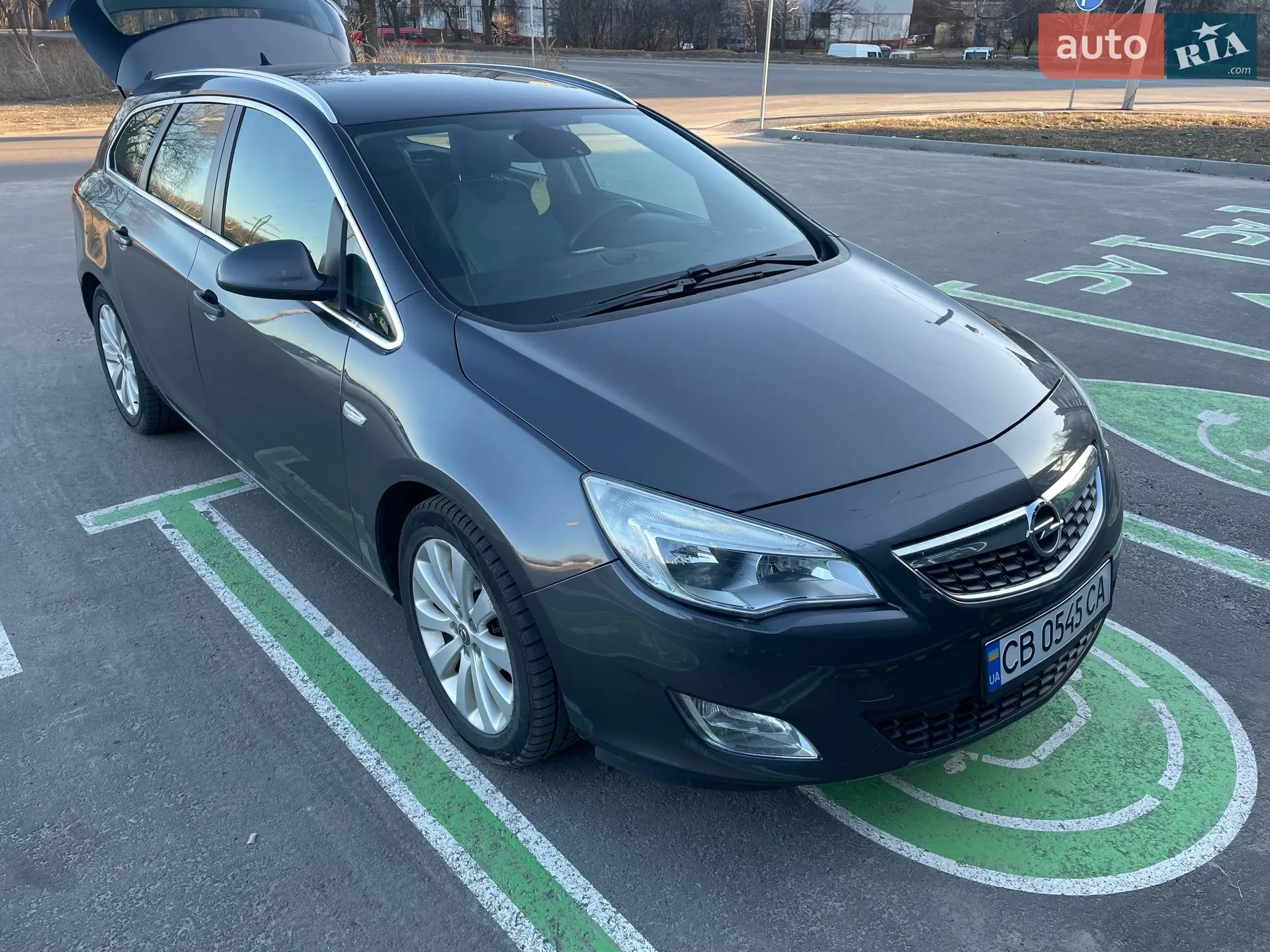 Opel Astra, 2011