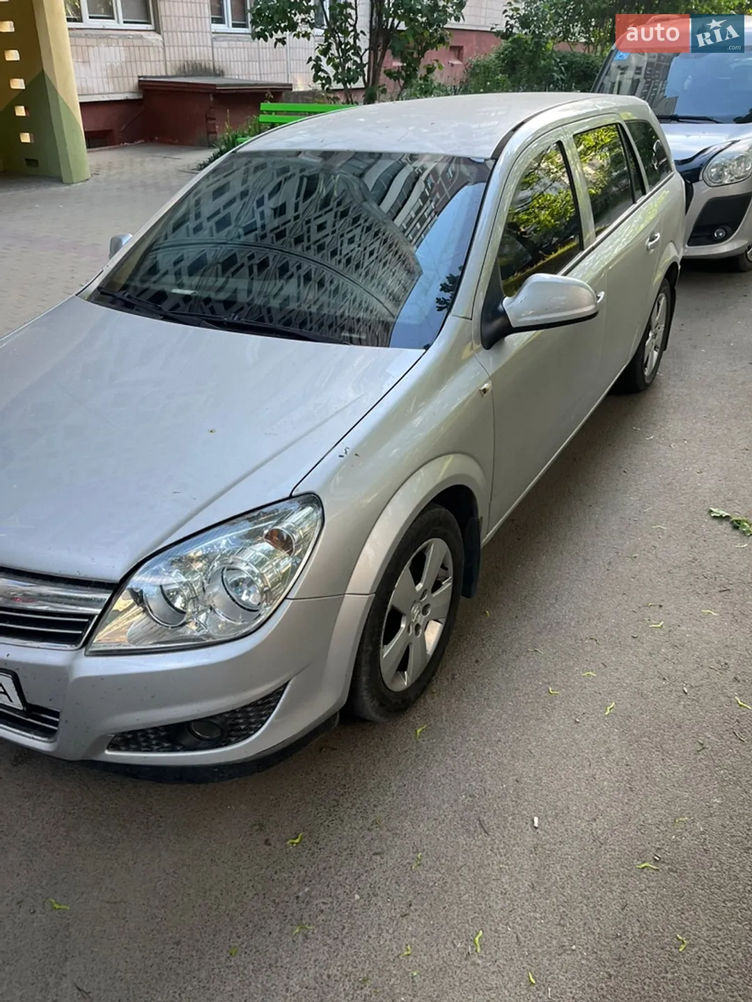 Opel Astra, 2010