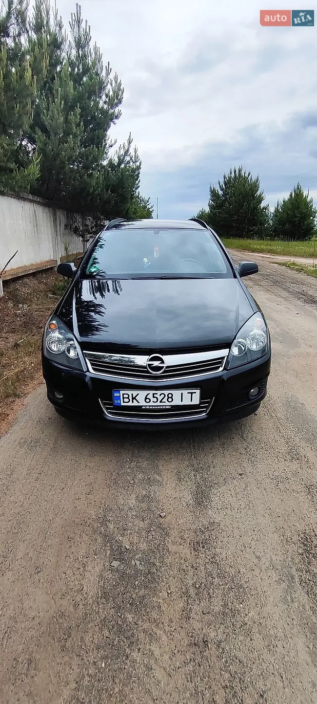 Opel Astra, 2009