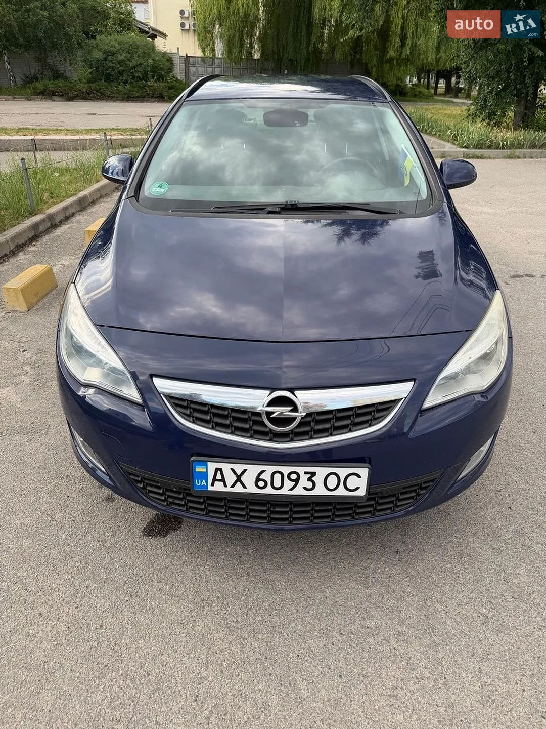 Opel Astra, 2011