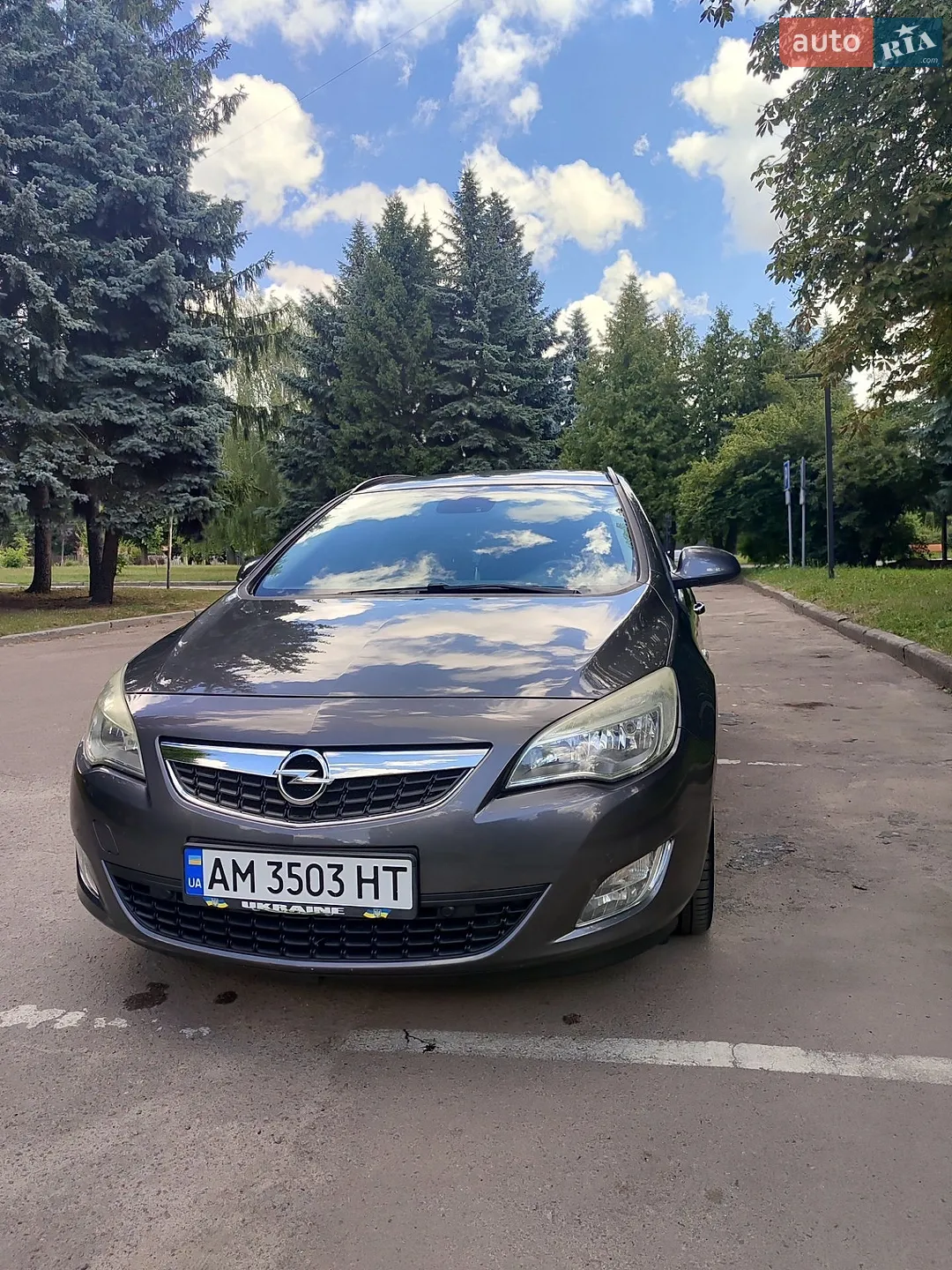 Opel Astra, 2011