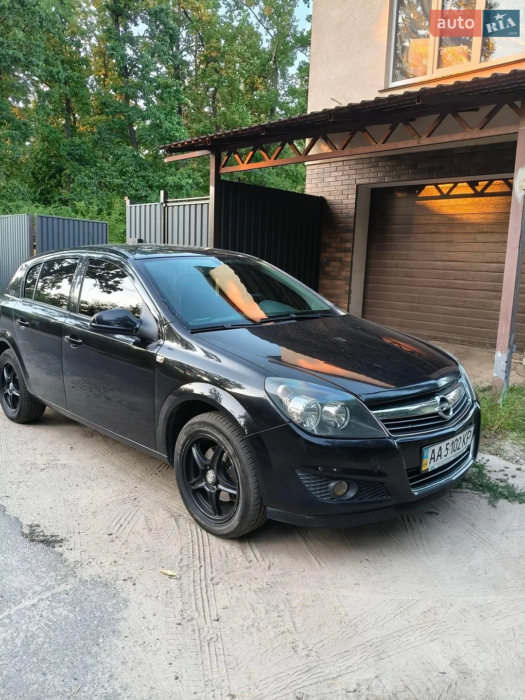 Opel Astra, 2011