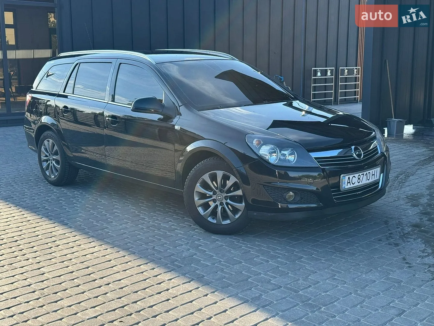 Opel Astra, 2010