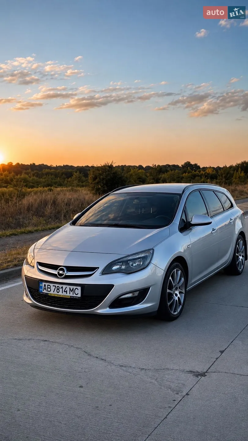 Opel Astra 2013 — 1