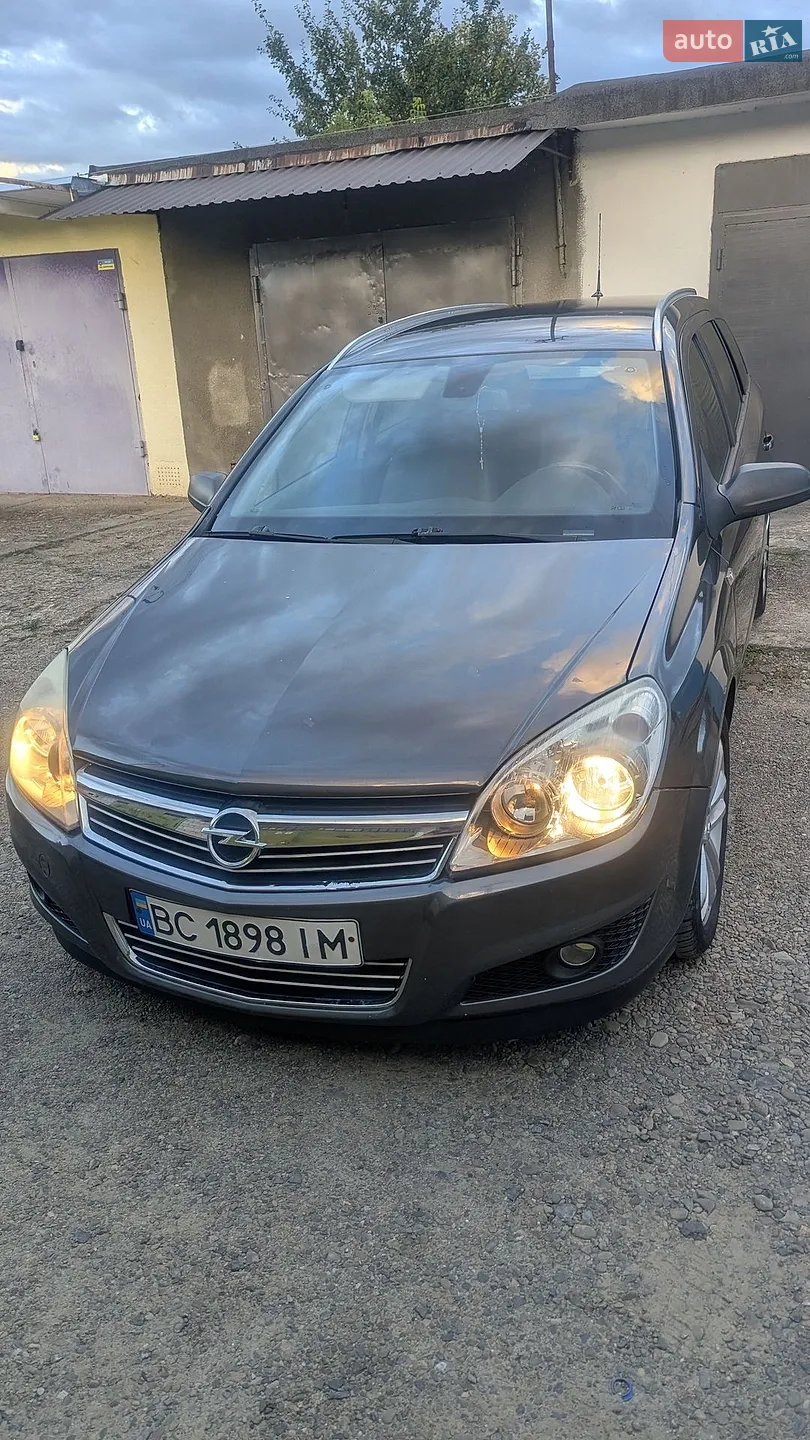 Opel Astra, 2009