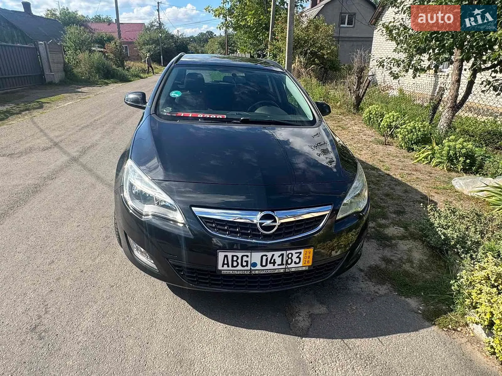 Opel Astra, 2011
