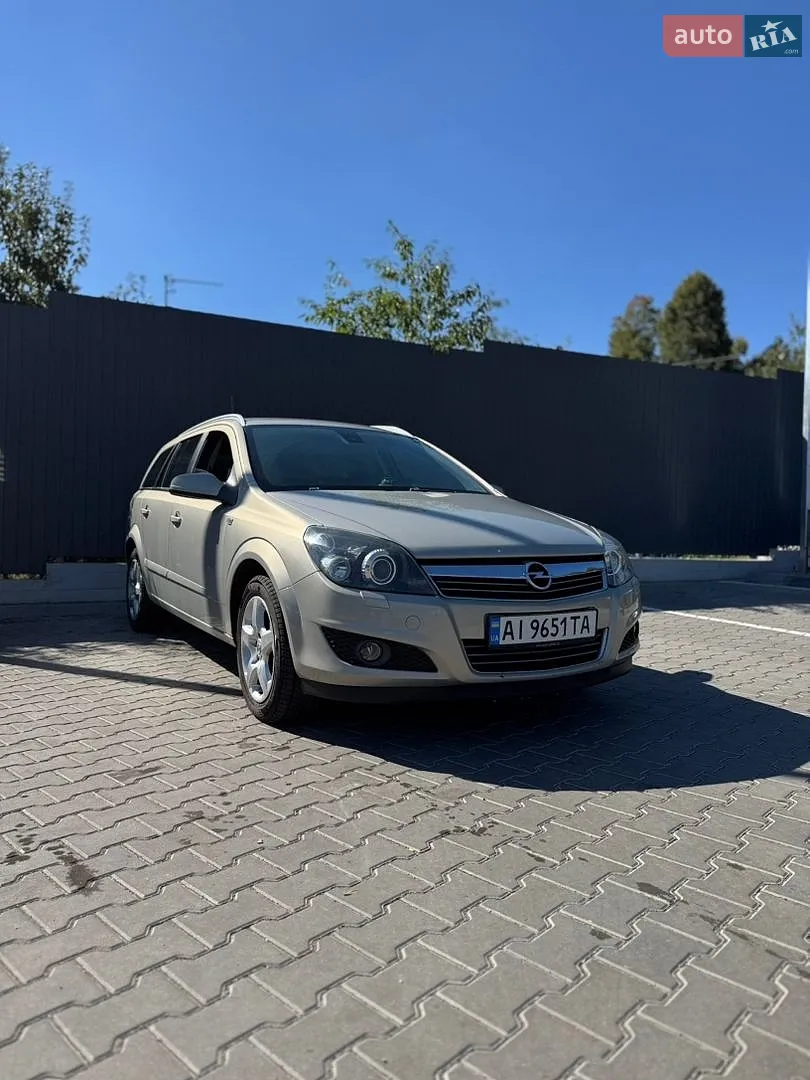 Opel Astra, 2008
