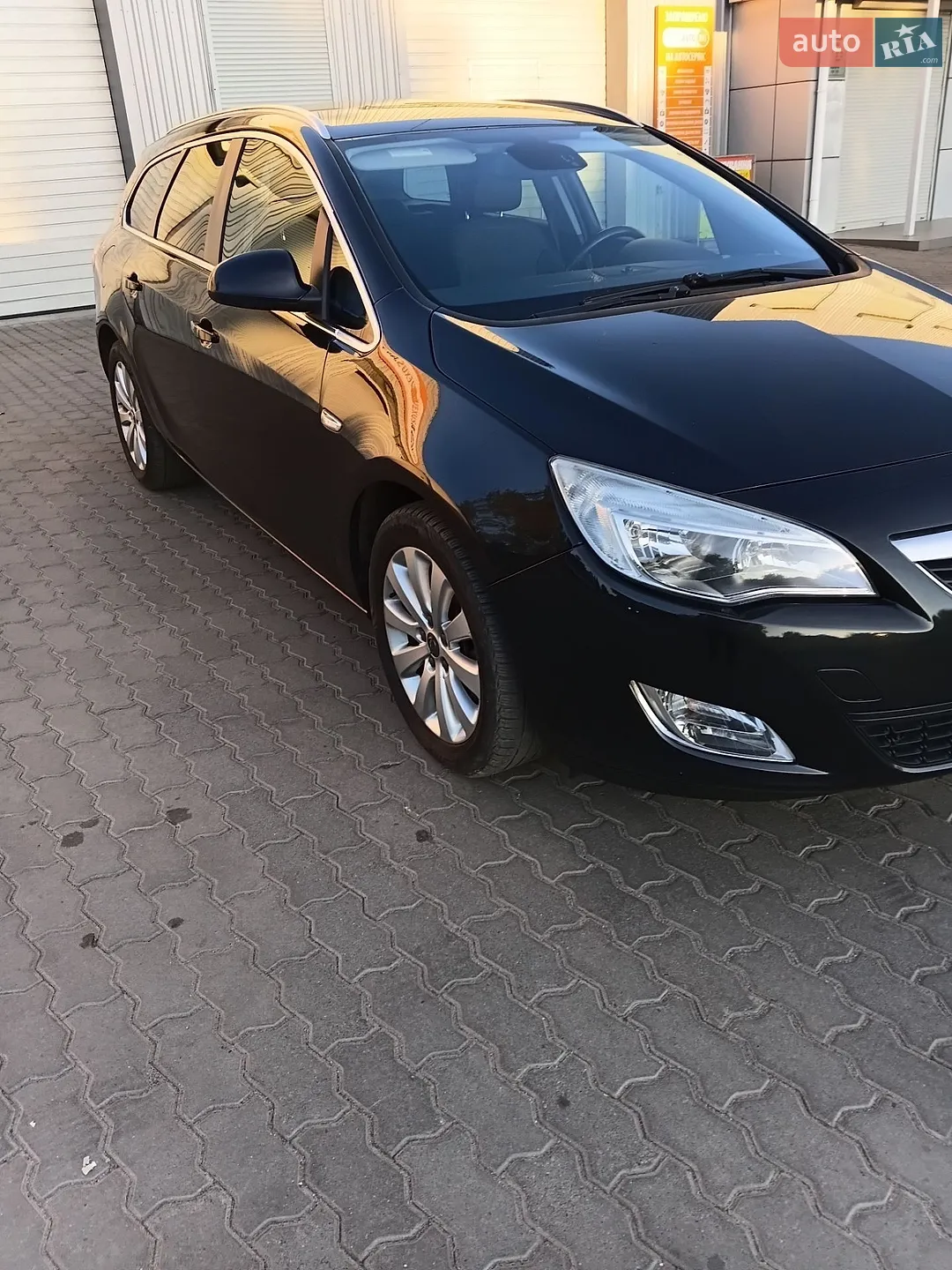 Opel Astra, 2011