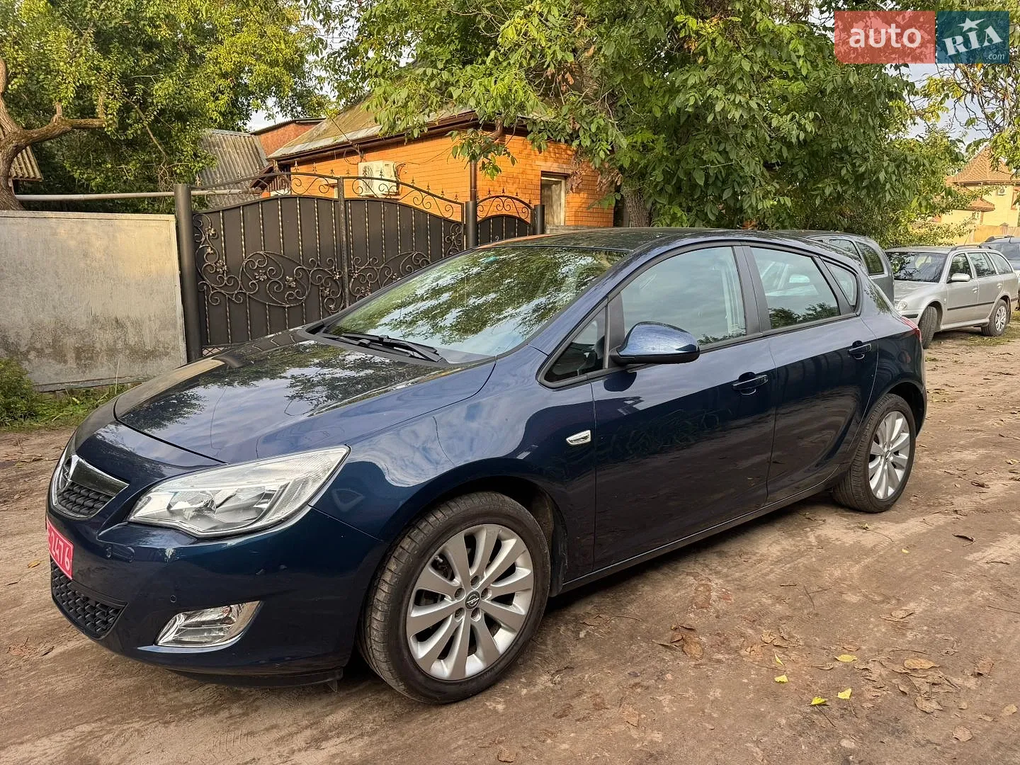 Opel Astra, 2011