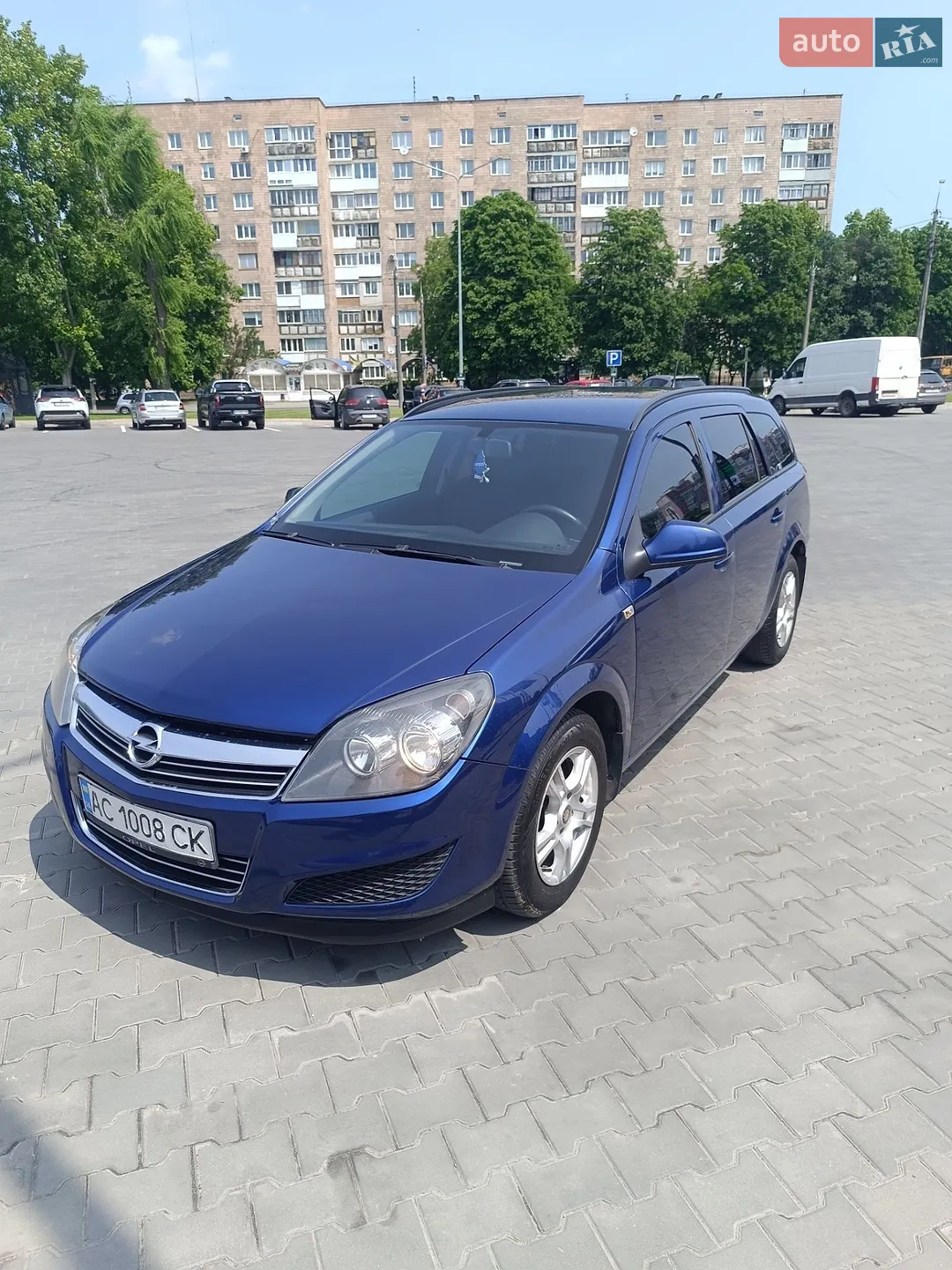 Opel Astra, 2011