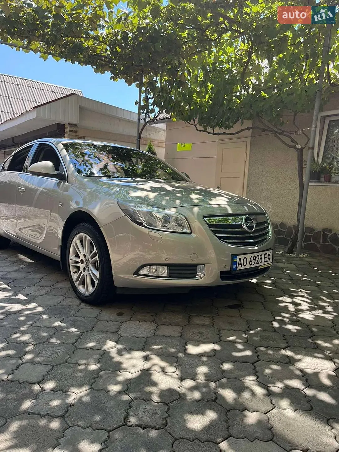Opel Insignia, 2011