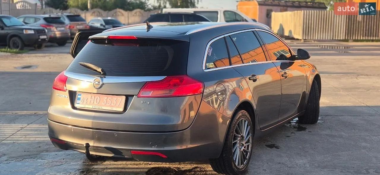 Opel Insignia, 2011