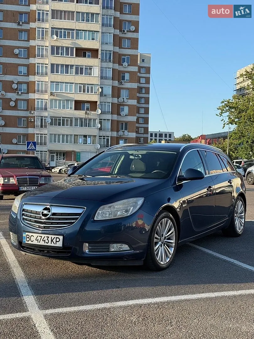 Opel Insignia 2010 — 1