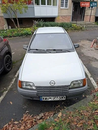 Opel Kadett, 1987