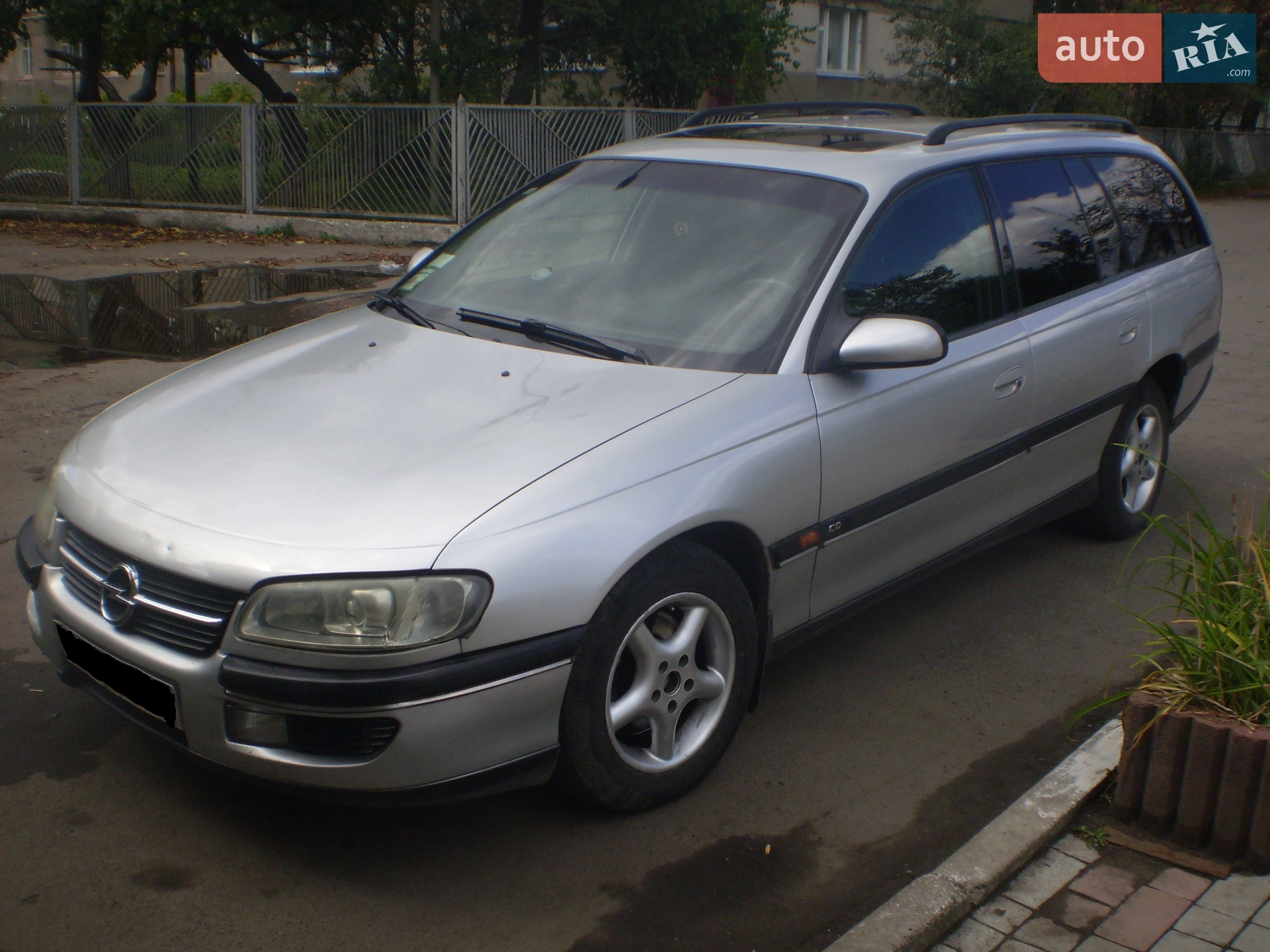 Opel Omega, 1998