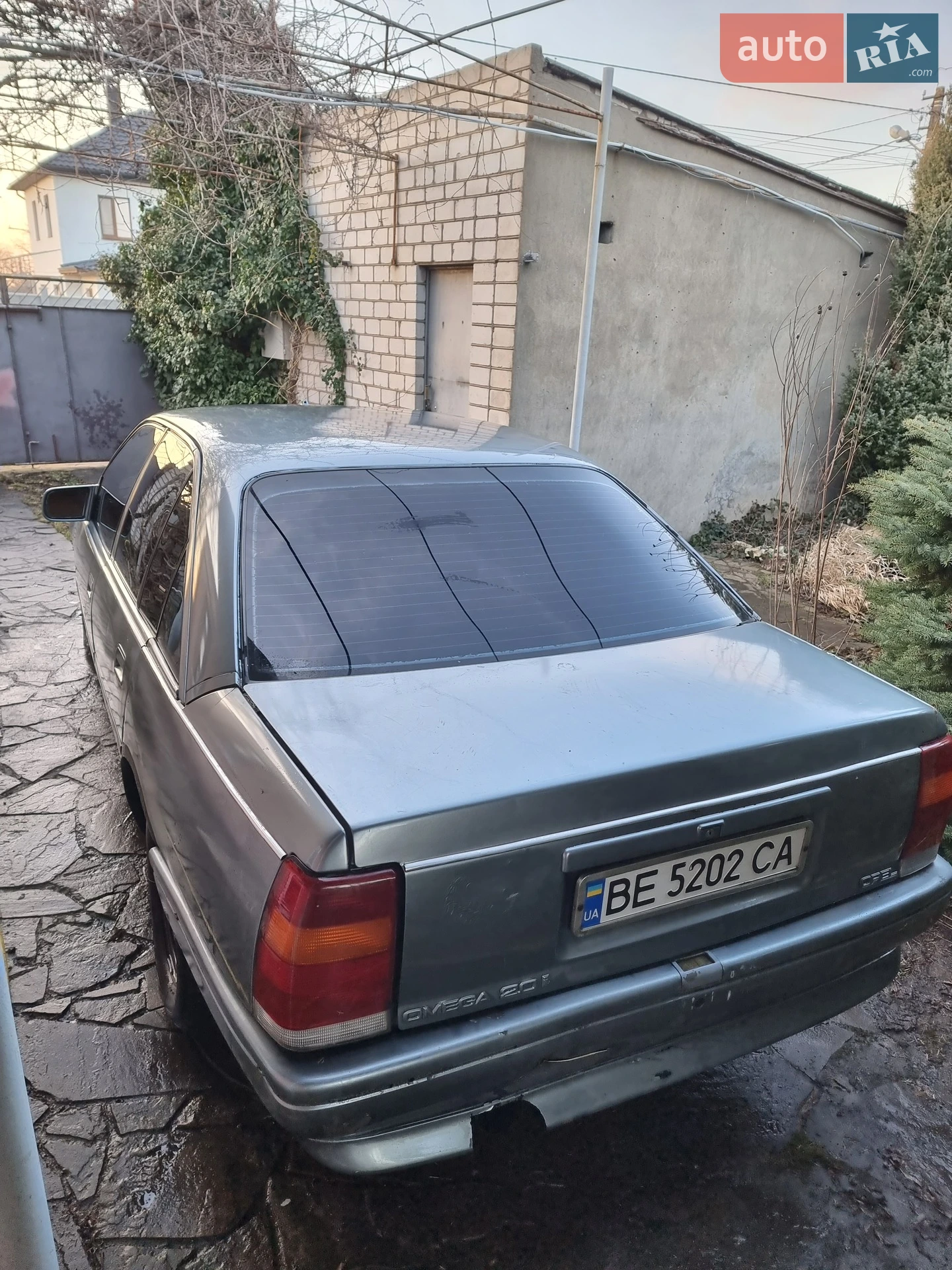 Opel Omega, 1988