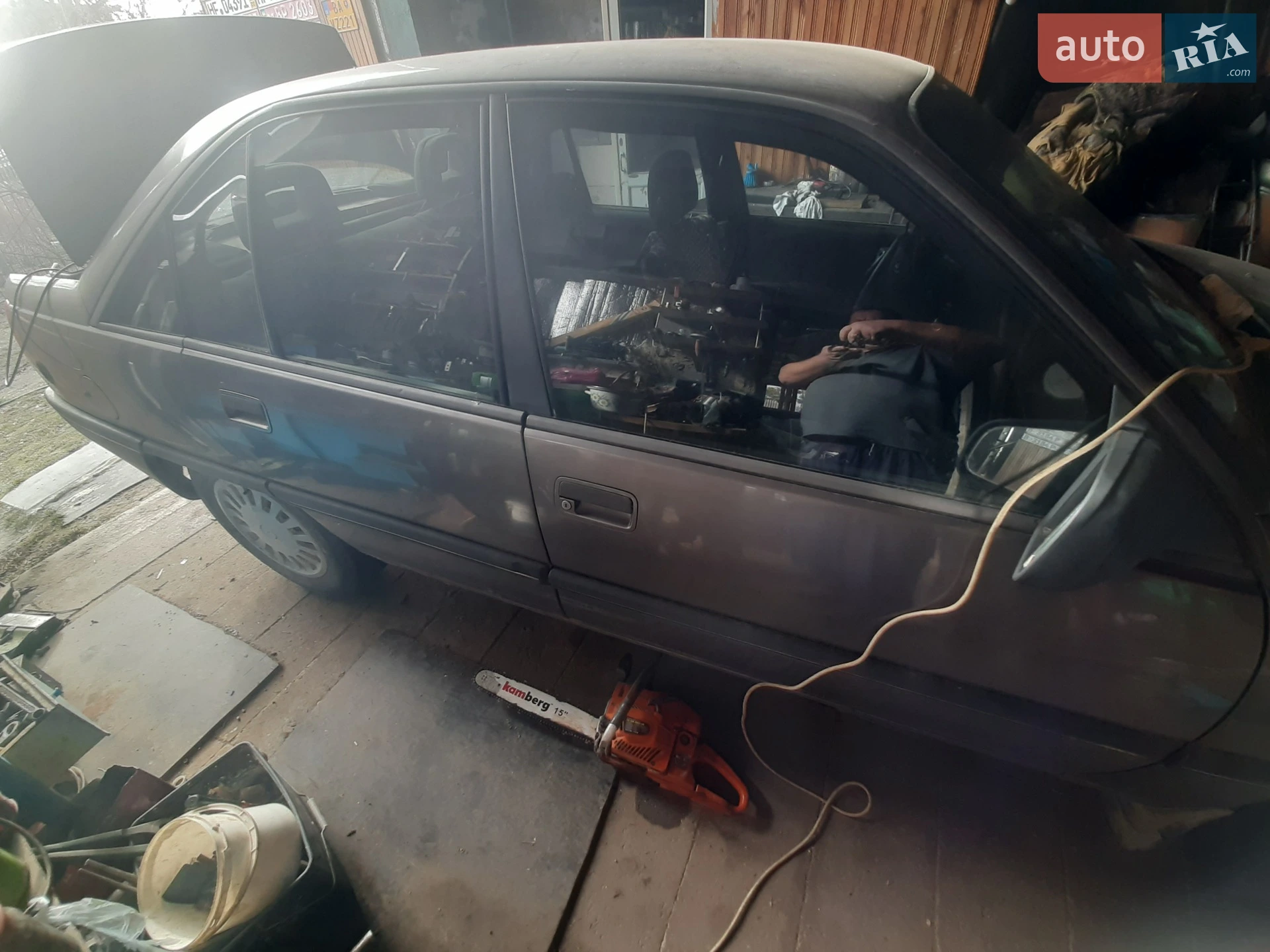 Opel Omega, 1990