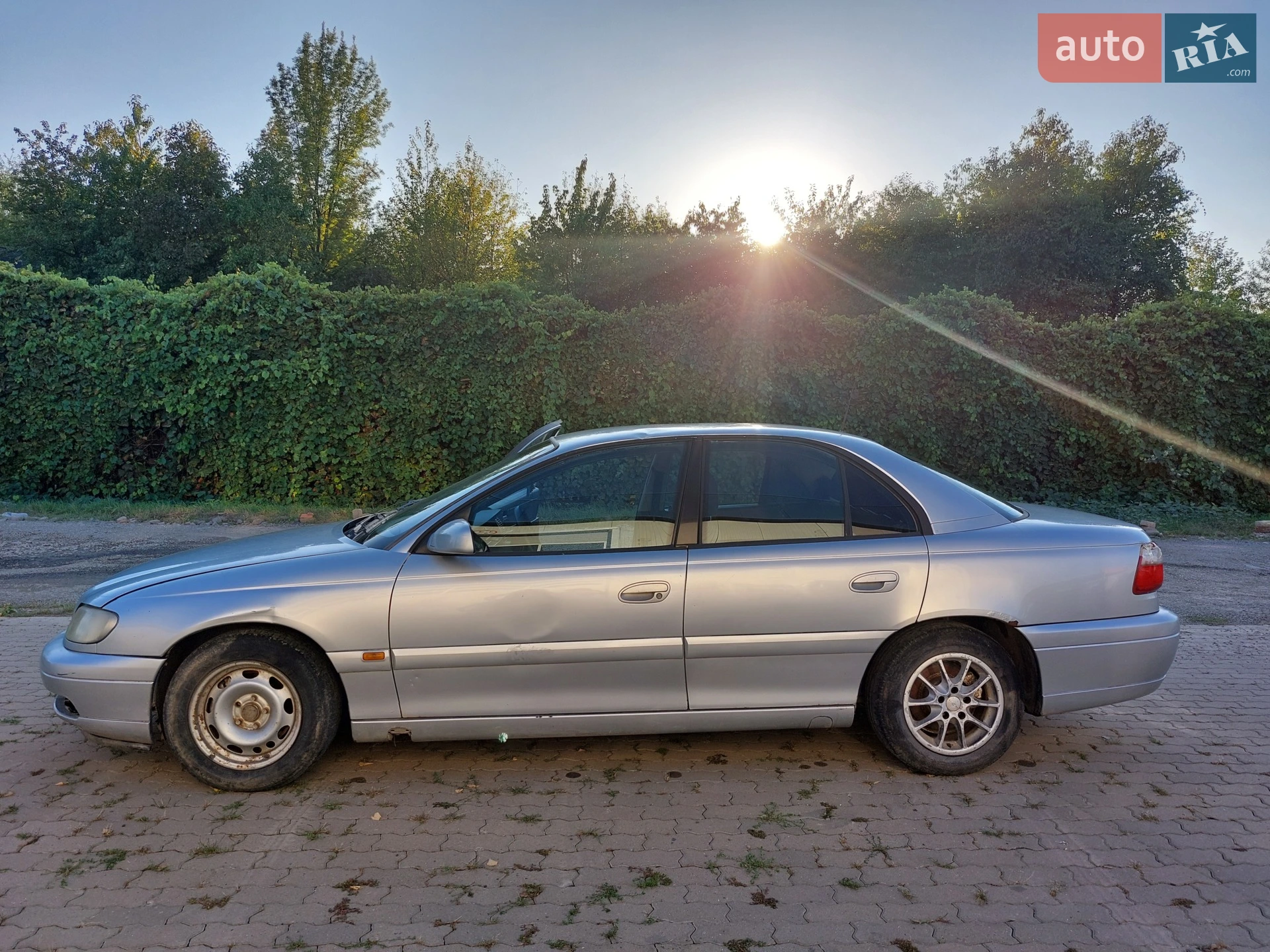 Opel Omega, 2000
