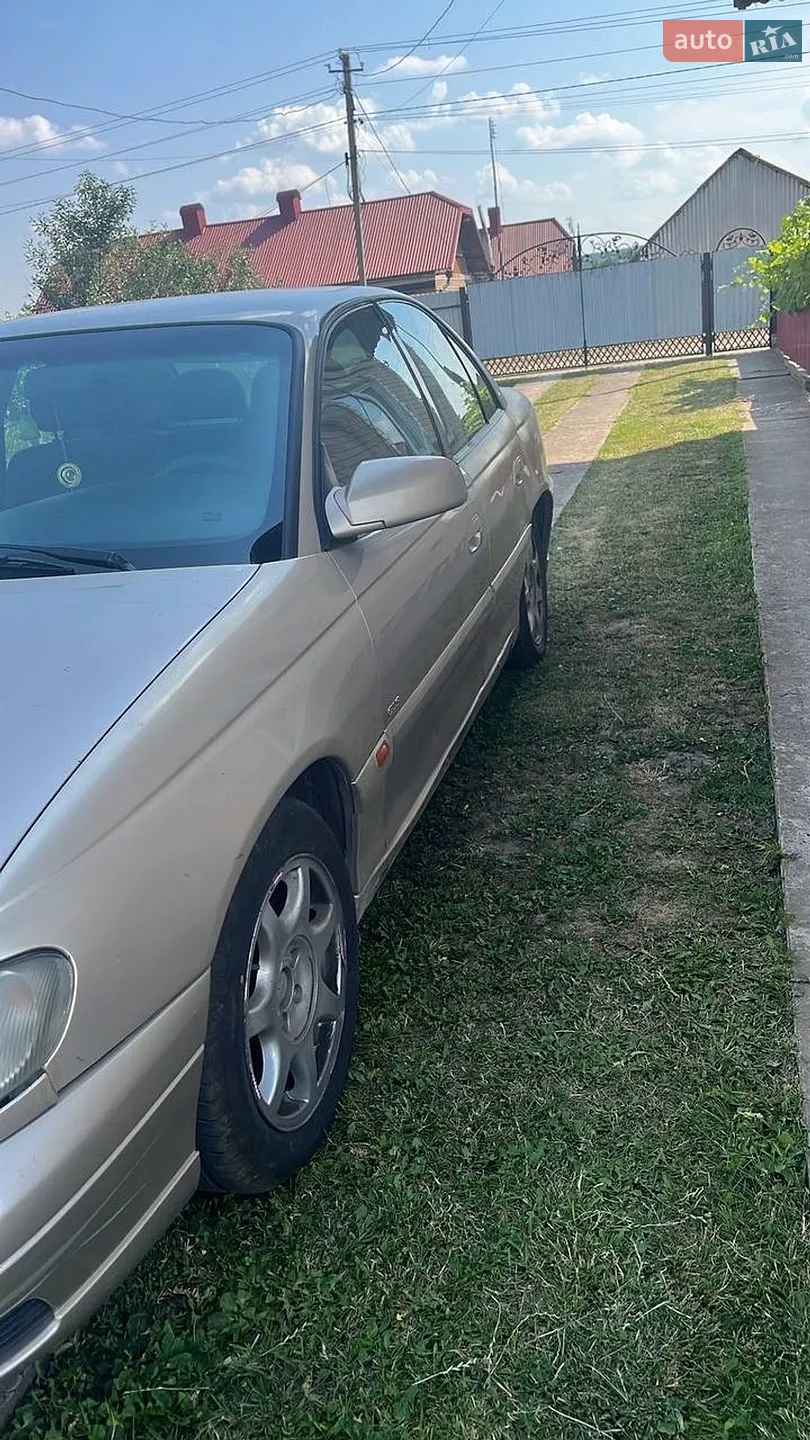 Opel Omega, 2000