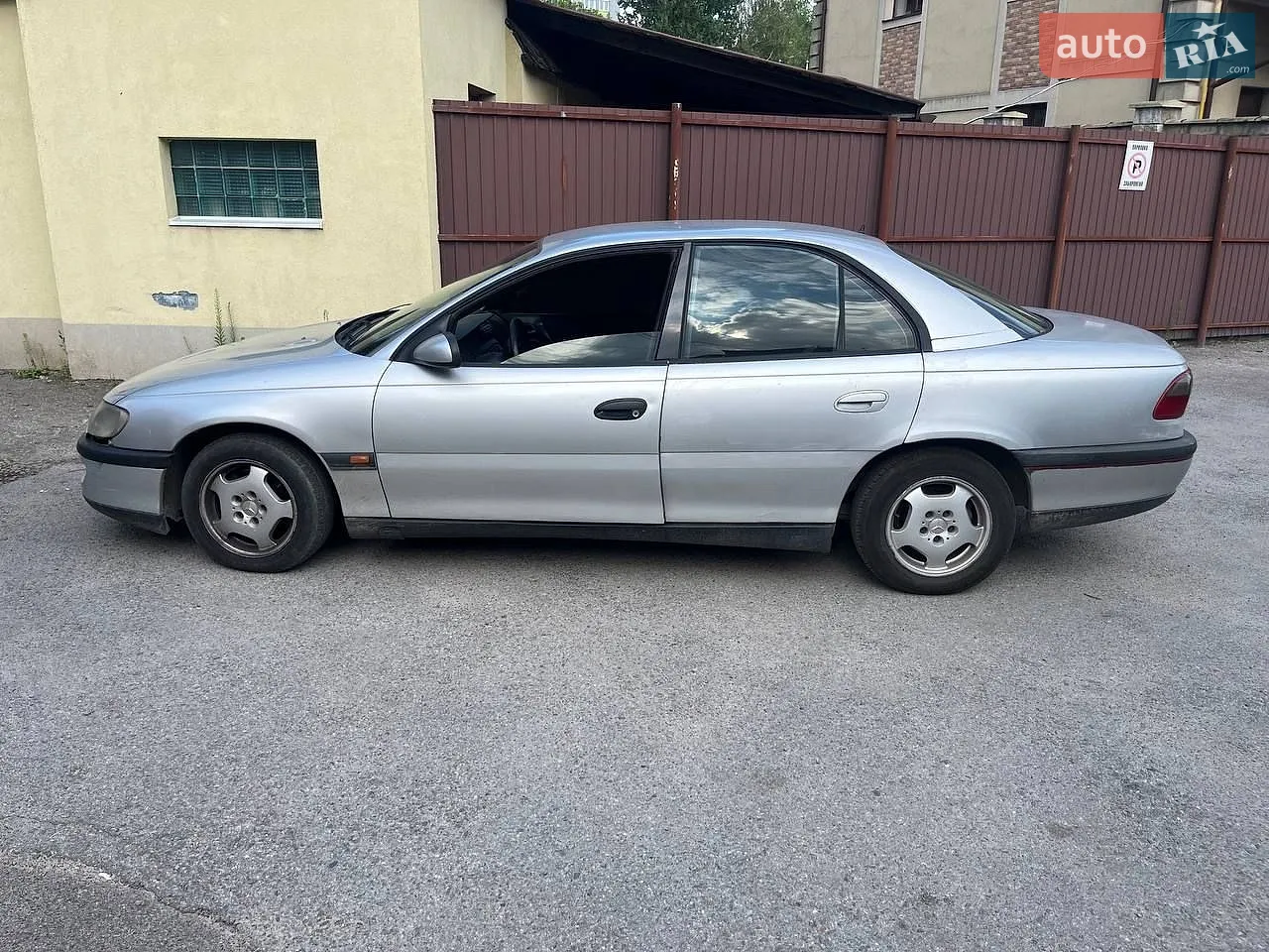 Opel Omega, 1999