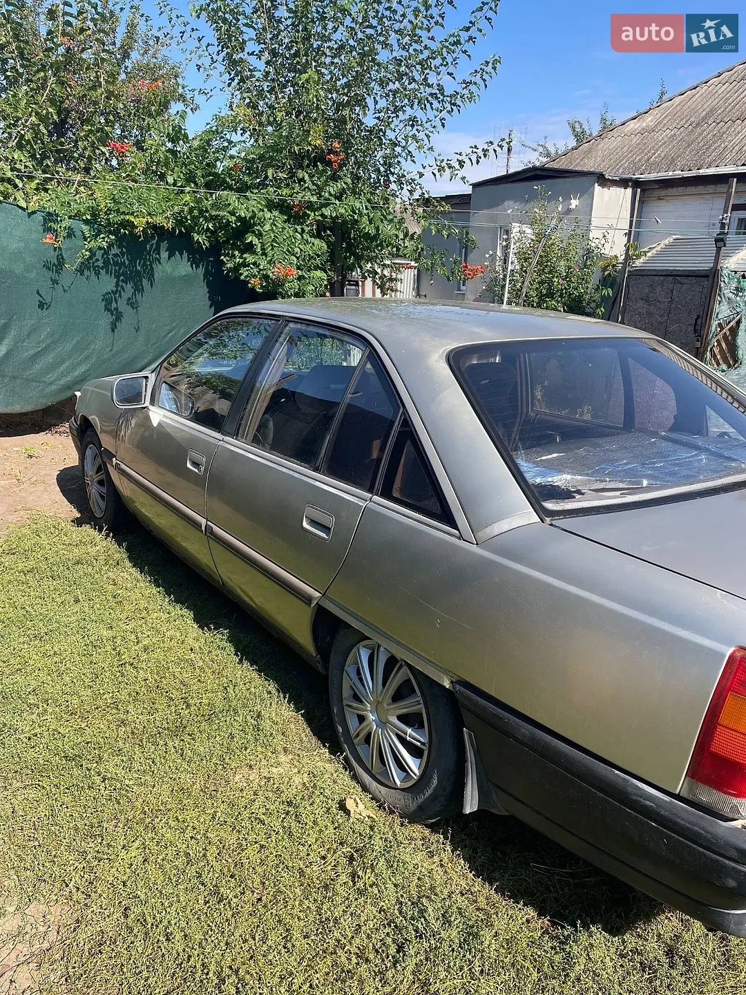 Opel Omega, 1987