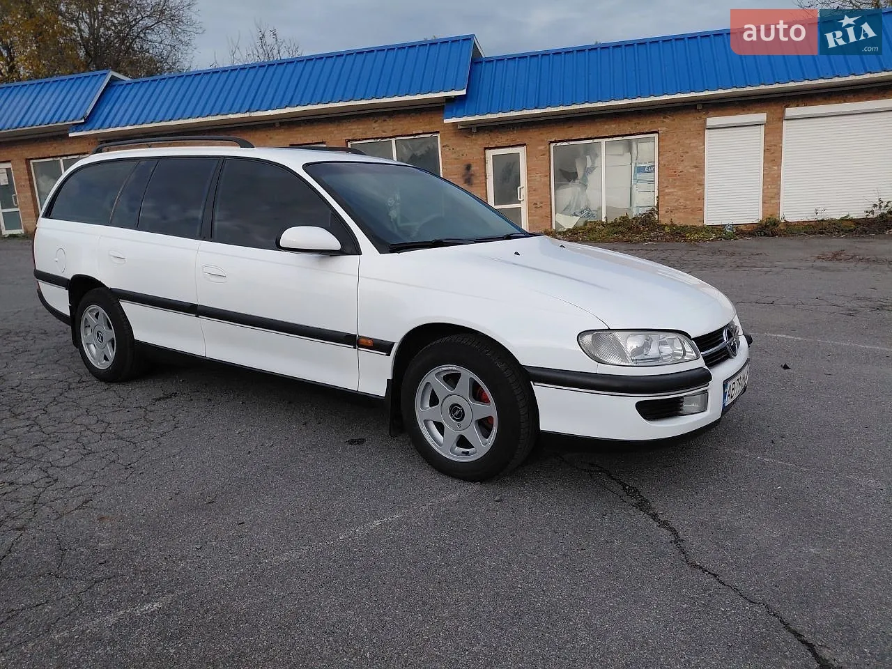 Opel Omega, 1998