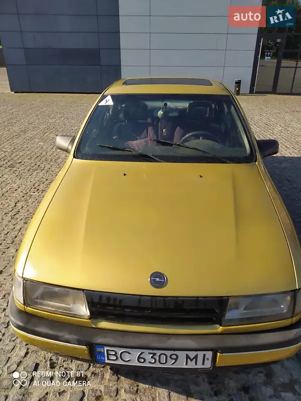 Opel Vectra, 1990