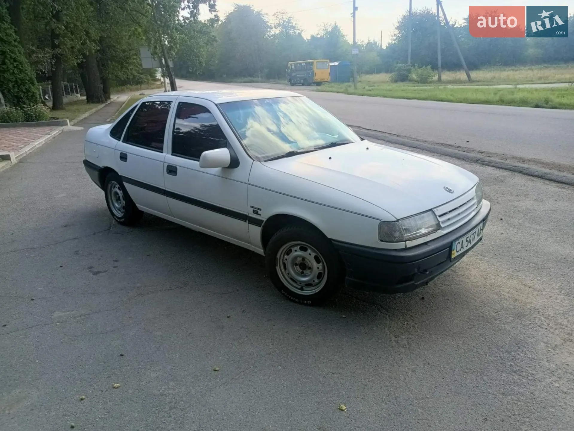 Opel Vectra, 1989