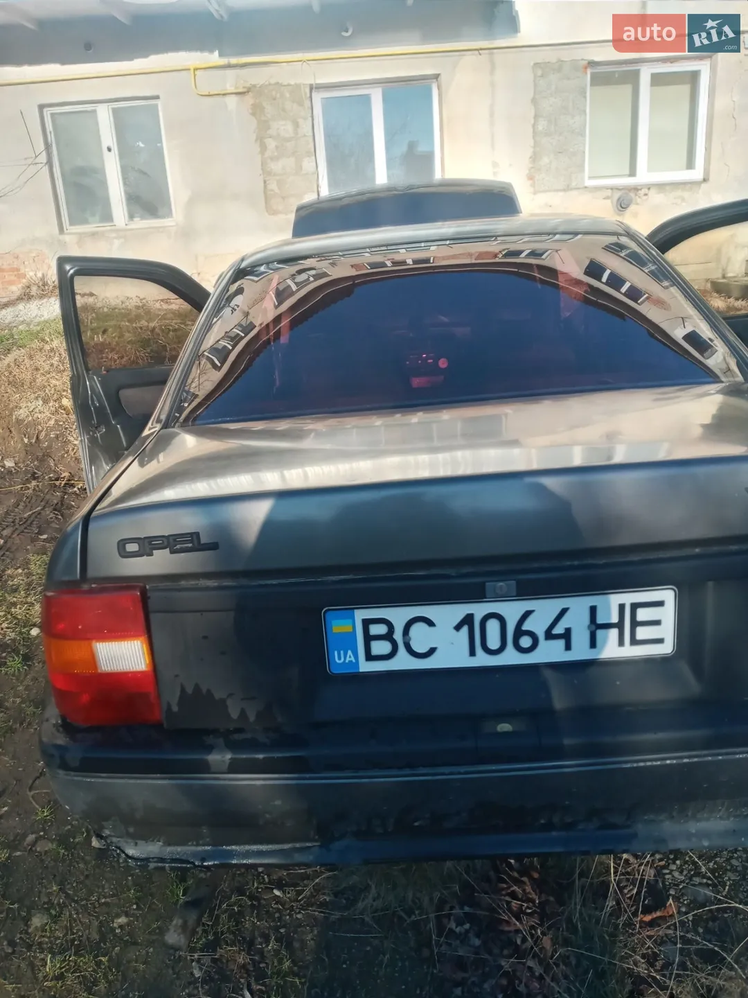 Opel Vectra, 1989