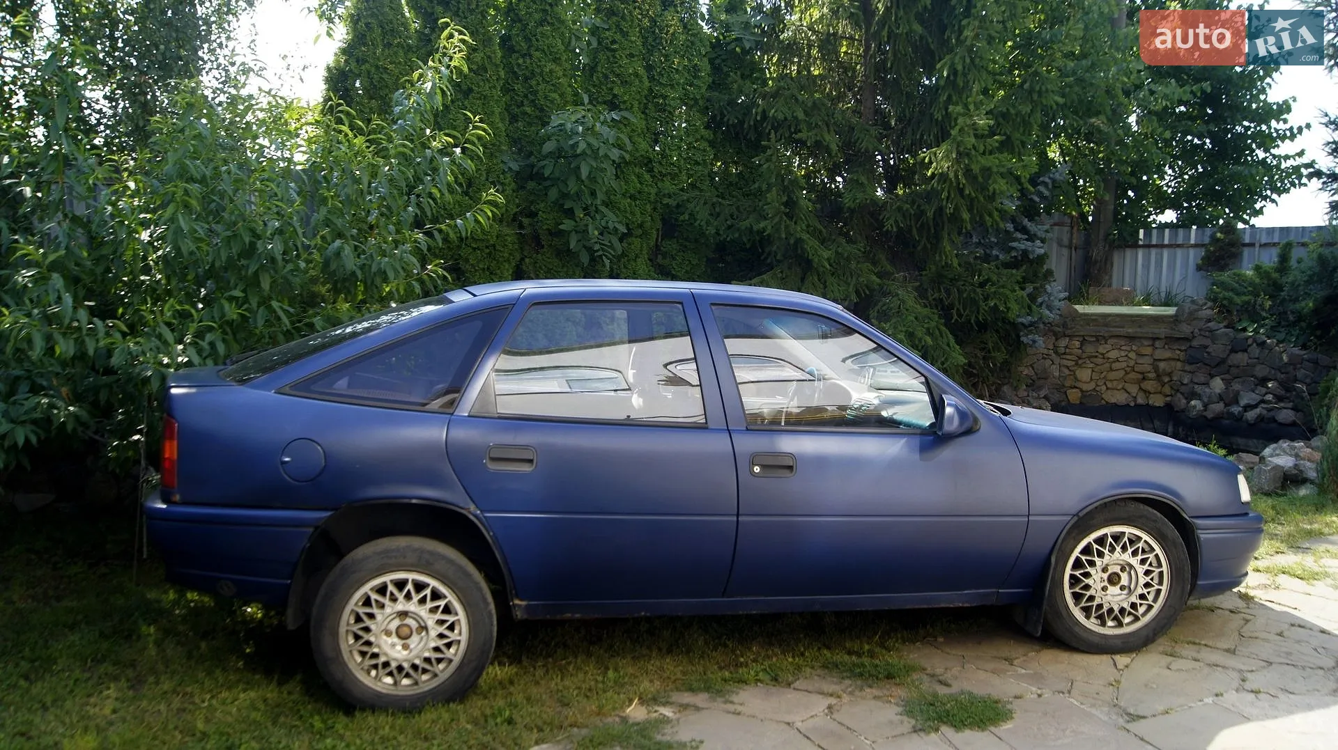 Opel Vectra, 1992