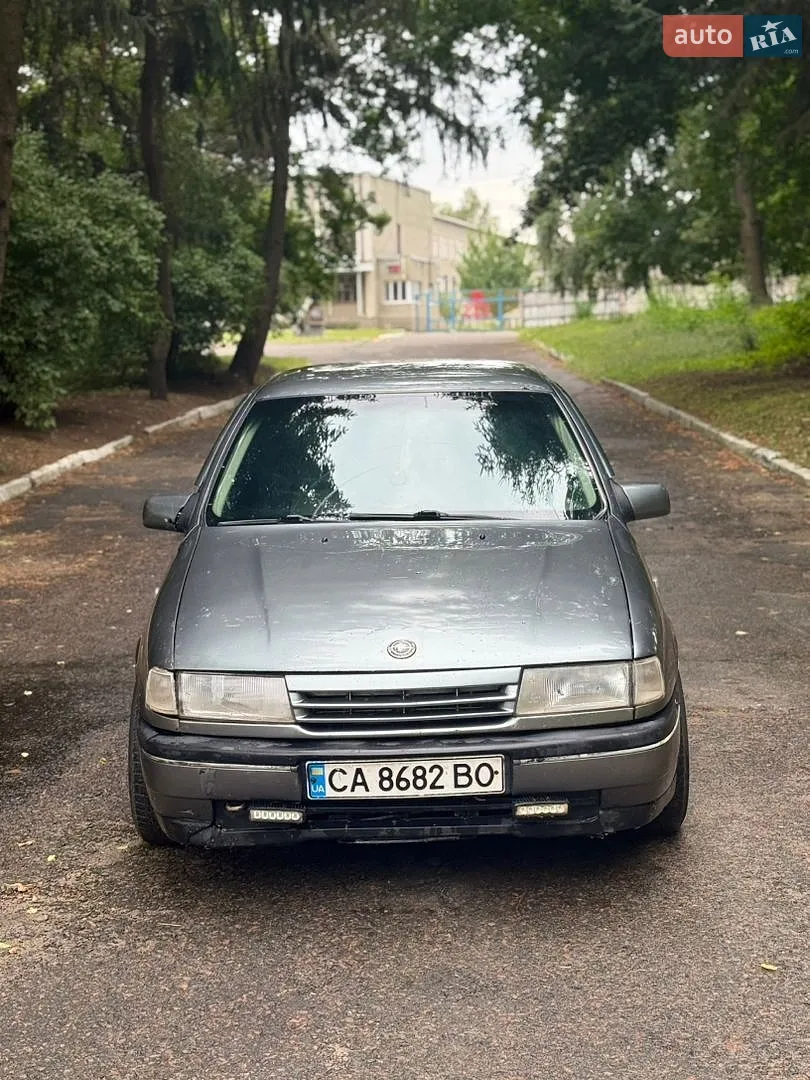 Opel Vectra, 1989