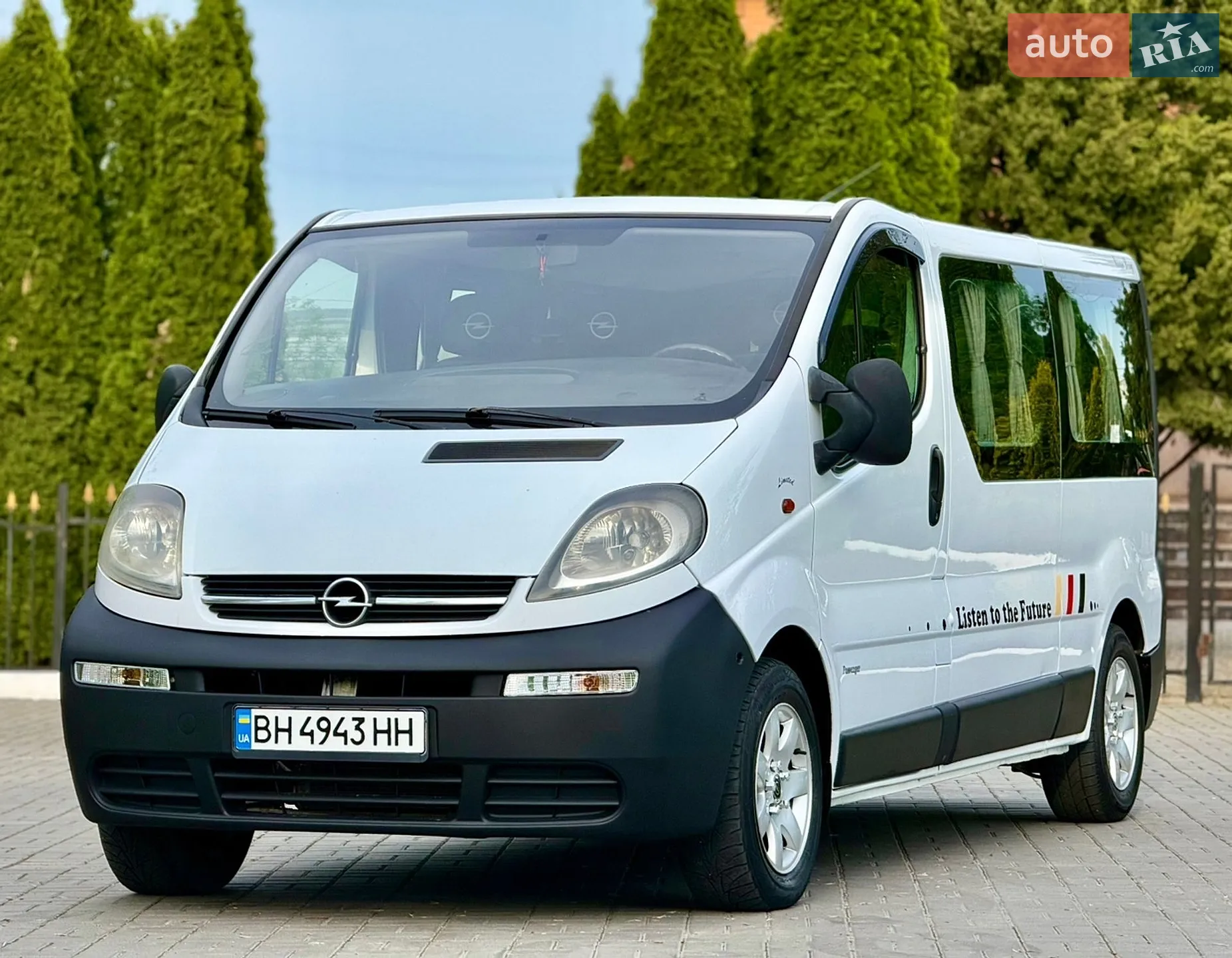 Opel Vivaro, 2004