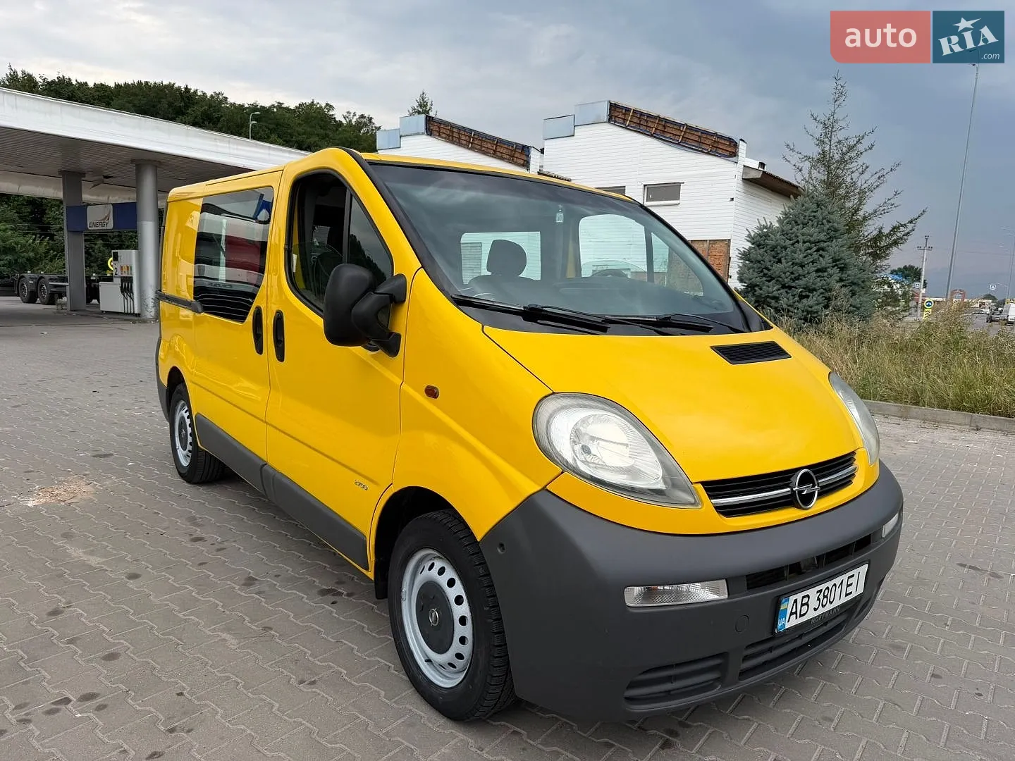 Opel Vivaro, 2004
