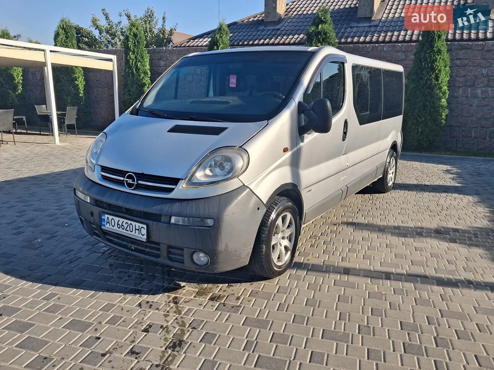 Opel Vivaro, 2004