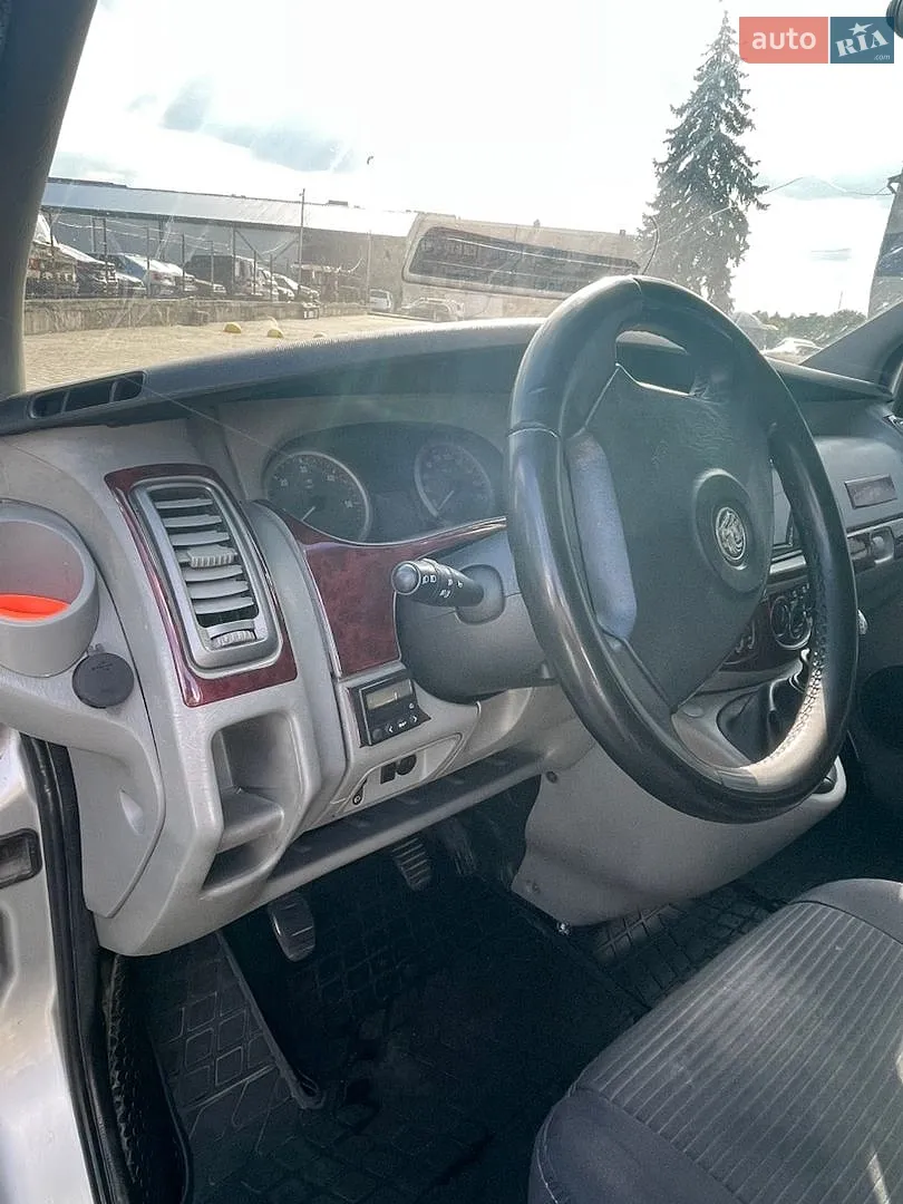 Opel Vivaro, 2006