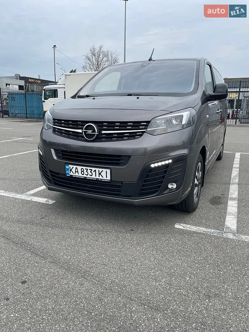 Opel Zafira Life, 2023