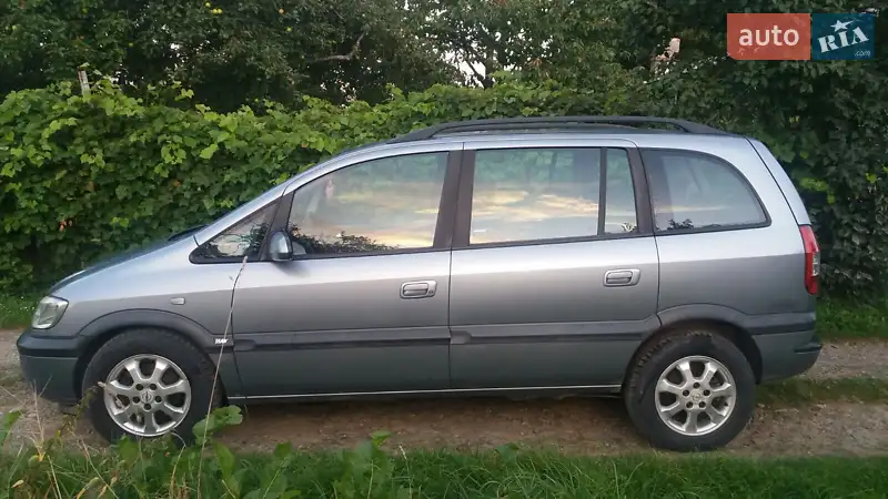 Opel Zafira, 2005